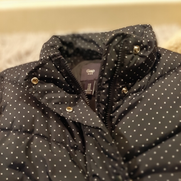 Gap Women’s Polka Dot Puffer Vest Size Med - Picture 4 of 8